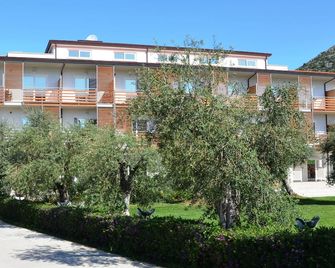 Elaia Garden Hotel - Sperlonga - Budynek
