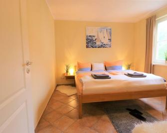 Am Leuchfeuer App 07 - Wustrow (Darss) - Bedroom