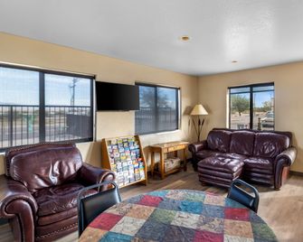 Rodeway Inn Copper Stay Benson Az I-10 Exit 304 - Benson - Lobby