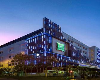 ibis Styles Yogyakarta - Yogyakarta - Building
