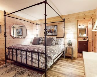 Forest Creek 29 Forest Setting Mountain Townhouse with Private Jacuzzi by RedAwning - Mammoth Lakes - Camera da letto