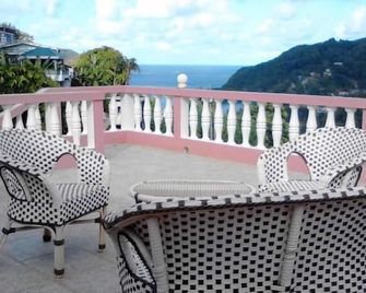 Top Ranking Hill View Guesthouse - Speyside - Balcón