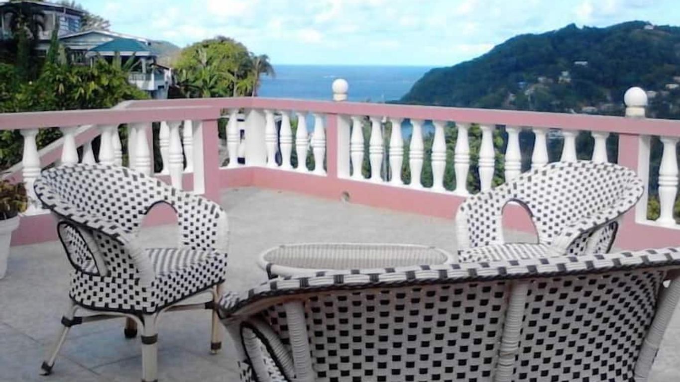 Top Ranking Hill View Guesthouse