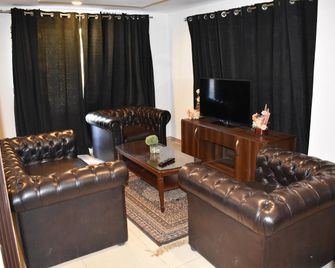 Hotel Cosy Knock - Murree - Bedroom