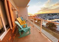 City Water Front Condo & Pure Spa! - Charlottetown - Balcó