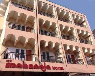 New Maharaja Hotel - Morādābād - Building