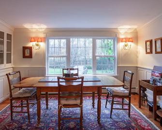 Lg/Charming Updated Farmhouse Historic Picturesque Walpole Nh/Vt Border Sleeps 8 - Walpole - Comedor