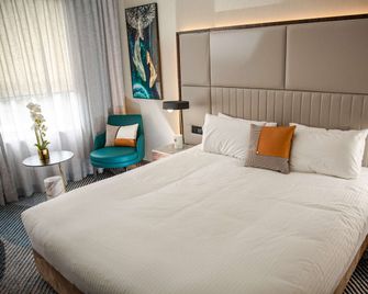 Royal Pacific Hotel - Artarmon - Slaapkamer