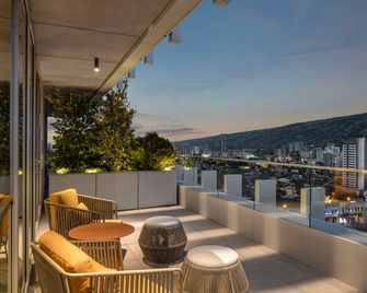 Hilton Garden Inn Tbilisi Riverview - Tbilisi - Balcony