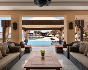 شانغريلا قرية البري، أبوظبي - أبو ظبي - غرفة نوم