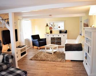 Ferienhaus Heimathafen - Bordelum - Living room