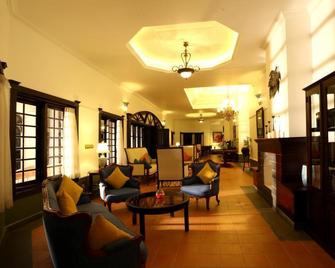 Parisons Plantation Experiences Bungalow - Mananthavady - Лаунж