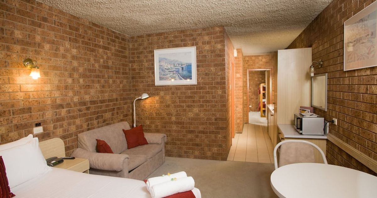 Courtyard Motor Inn from $63. Shepparton Hotel Deals & Reviews - KAYAK