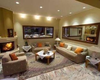 40 Platania Hotel - Loutra Edipsou - Lobby
