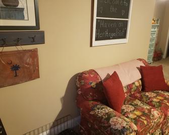 Private Apartment in Great Location - Simpsonville - Soggiorno