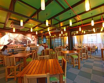 Nadias Hotel Cenang Langkawi - Langkawi - מסעדה