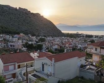 Ennea Muses Rooms and Suites - Mora Yenişehri - Dış görünüm