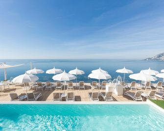 Hotel Club Due Torri - Maiori - Bể bơi