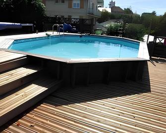 Villa Cathy Studio Terrasse Léane - Aix-les-Bains - Piscine
