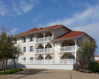 Résidence Nemea le Marché de la Plage - Mimizan - Budova