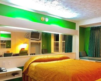 Holiday Lodge - Greensboro/Lake Oconee - Greensboro