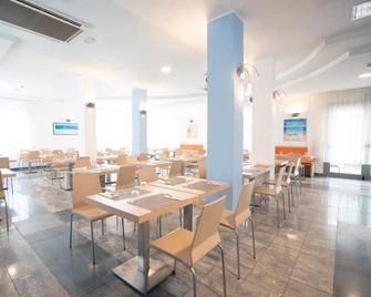 Estense - Bellaria-Igea Marina - Restoran