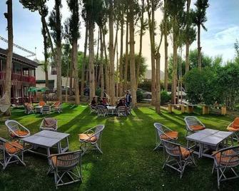 Hotel Shambhala - Leh - Patio