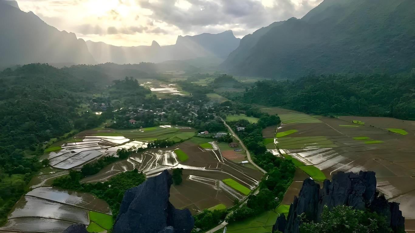 Vang Vieng Downtown Hotel