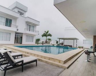 Suite w/Outdoor pool and Kitchenette - Cojimíes - Piscina