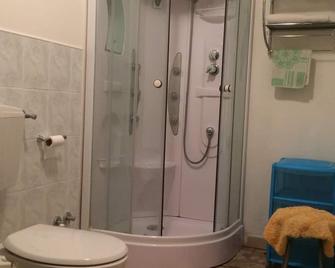 House in the Monferrato Refrancore- In the heart of the village with all the comforts- Asti- - Montemagno - Bathroom