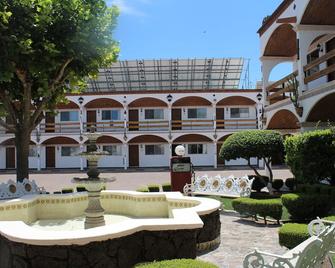 ستايت إن - تشيهواهوا - شرفة مرصوفة