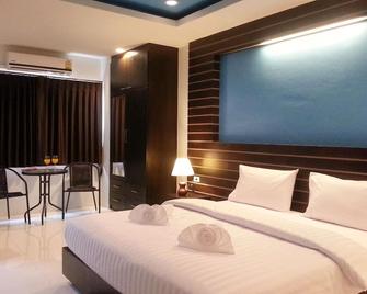 Purimas Resortel - Rawai - Schlafzimmer