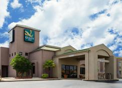 Quality Inn - Meridian - Rakennus