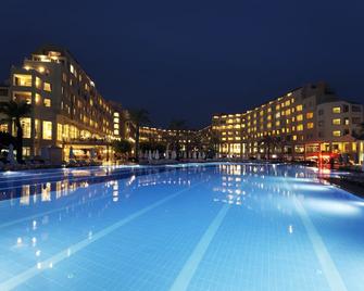 Selectum Family Resort Side - Kizilagaç - Pool