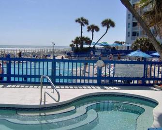 Islander Beach Resort - New Smyrna Beach - New Smyrna Beach - Pool