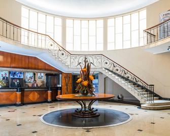 Bulawayo Rainbow Hotel - Bulawayo - Lobby