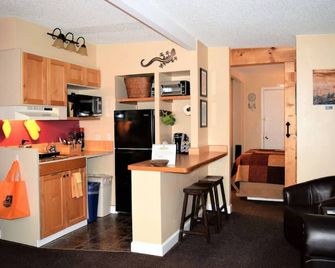 Miner's Cabin Cabin 2 - Spanish Valley - Küche