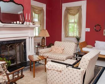The Murfree-Williams House An Historic Experience - Murfreesboro - Living room