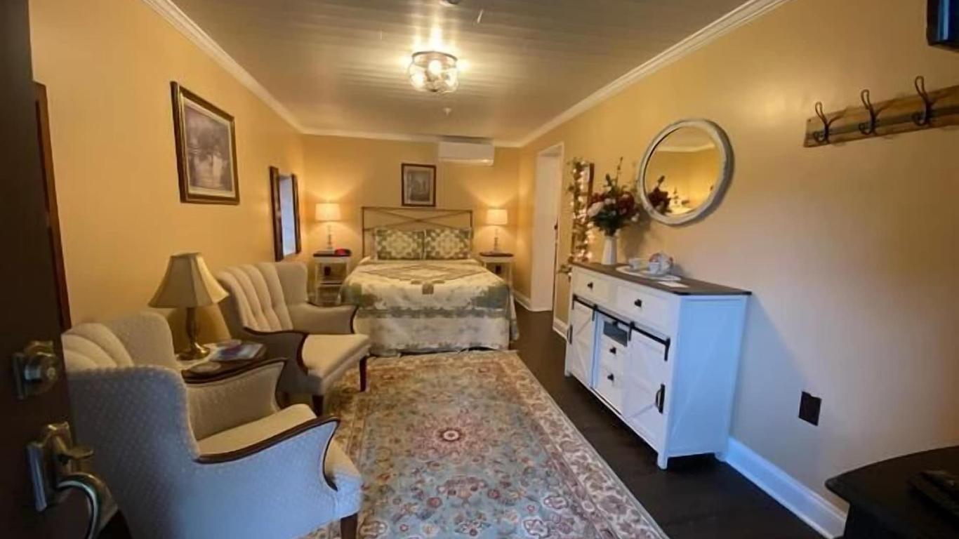 The Swope Manor Bed & Breakfast