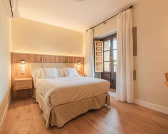 Hotel Bestprice Santillana - Santillana del Mar - Bedroom