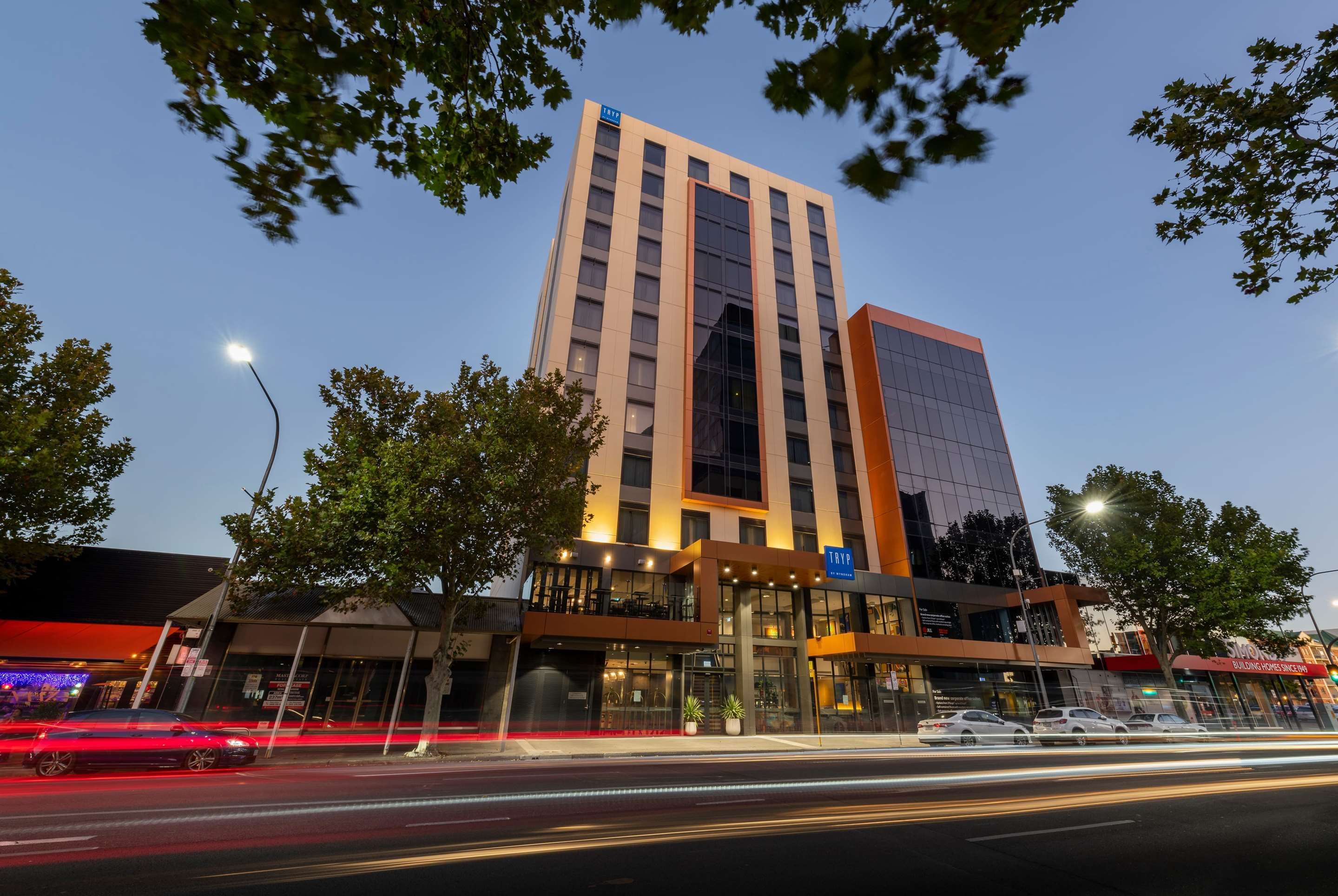 TRYP by Wyndham Pulteney Street Adelaide thumbnail 2