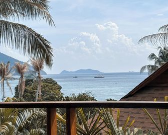 Ten Moons Lipe Resort - Ko Lipe - Parveke