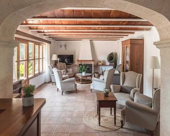 Finca Es Torrent - Кампос