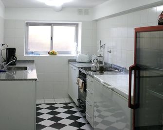 Elefante Rosa Hostel - Buenos Aires - Kitchen