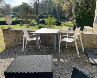 Le Studio du Castel Silence Avec vue sur le Parc - Port-d'Envaux - Patio