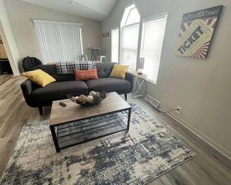 Pop A Shot Game/Cedar Pt/Kalahari/Summit Race/Sports park - Norwalk - Huiskamer