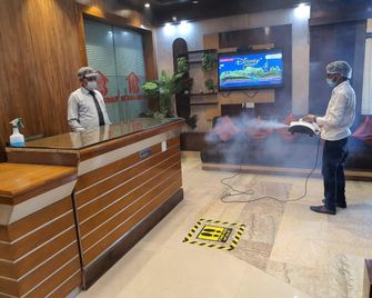 Hotel Vrindavan Garden - Mathura - Recepción