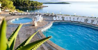 Fontana Resort - Jelsa - Pool
