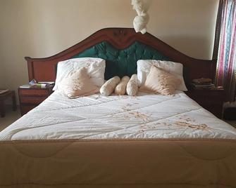 Rayoni Guesthouse B&B - Mzuzu - Habitación