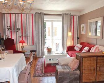 Lovely Apartment In St Bonnet En Champsaur - Saint-Bonnet-en-Champsaur - Wohnzimmer